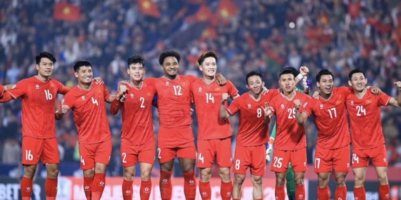 Thứ hạng đổi tuyển bóng đá Việt Nam đã tăng vượt 5 bậc